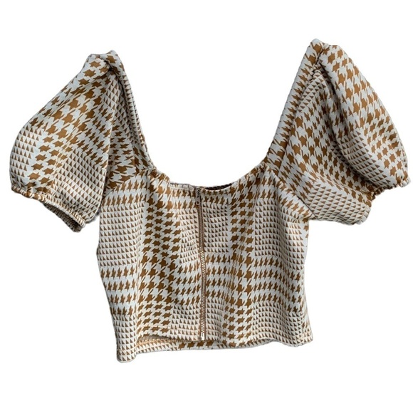 🆕 Altar’d State Knit Puff Sleeve Zip Back Printed Crop Top XS - Picture 2 of 4